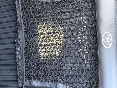 Used 2024 Toyota Corolla Cross AWD Hybrid w/ Convenience Package image 35