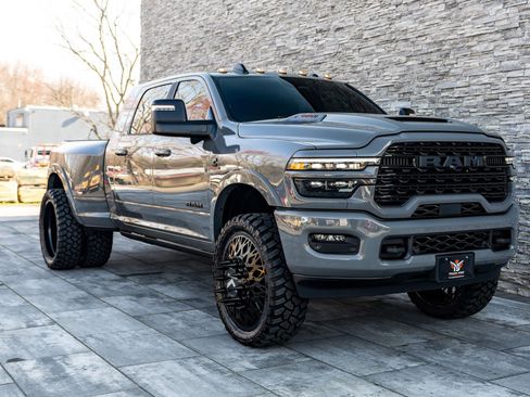 Used 2026 RAM 3500 Limited AWD/4WD image 14