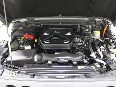 Used 2021 Jeep Wrangler Unlimited Rubicon image 41