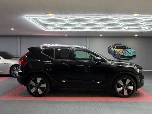 Used 2019 Volvo XC40 T5 Momentum AWD/4WD image 7