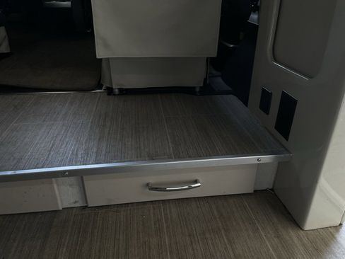 Used 2021 RAM ProMaster 3500 w/ Convenience Group image 40