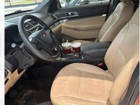 Used 2017 Ford Explorer Limited AWD/4WD image 4