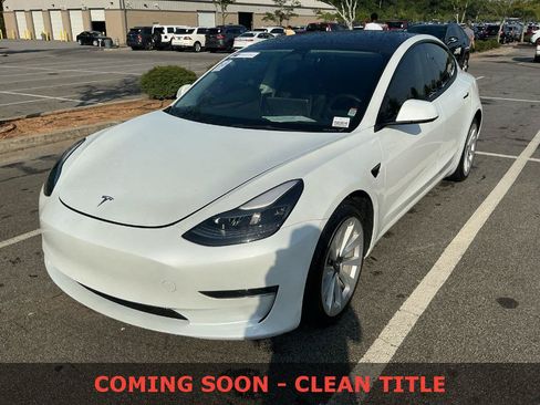 Used 2023 Tesla Model 3 Standard Range RWD image 1