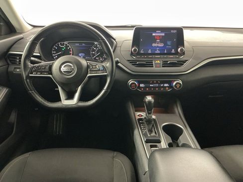 Used 2019 Nissan Altima 2.5 SV image 9