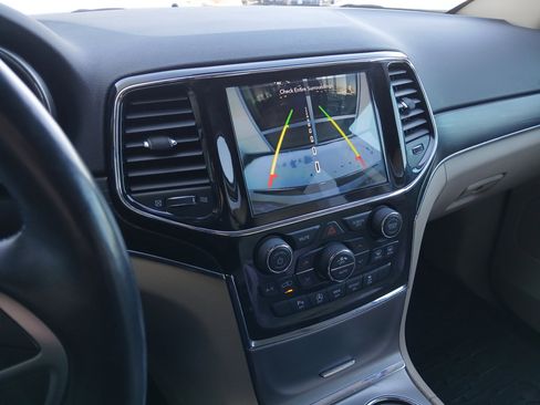 Used 2021 Jeep Grand Cherokee Limited w/ Trailer Tow Group IV image 11