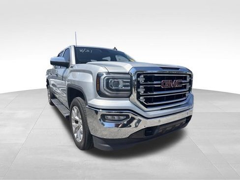 Used 2018 GMC Sierra 1500 SLT AWD/4WD image 3