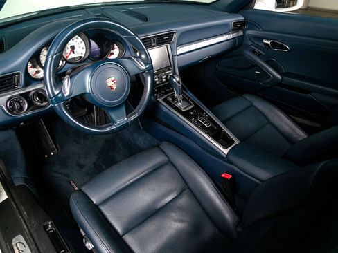 Used 2013 Porsche 911 Carrera S image 6