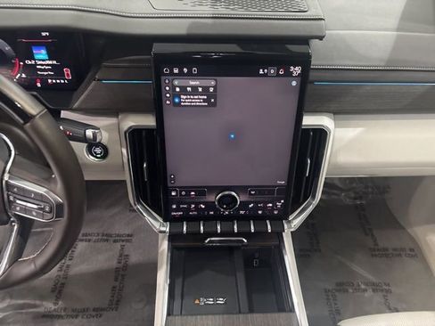 Used 2024 GMC Acadia Denali w/ Super Cruise Package image 26