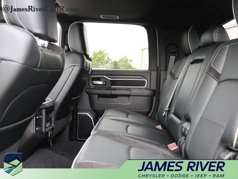 Used 2025 RAM 3500 Laramie w/ Sport Appearance Package AWD/4WD image 17