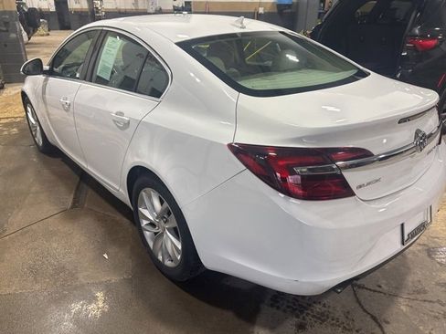 Used 2014 Buick Regal image 9