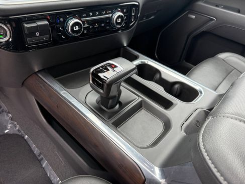 Used 2022 GMC Sierra 1500 SLT w/ SLT Premium Plus Package image 13