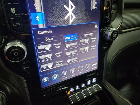 Used 2019 RAM 1500 Limited AWD/4WD image 24