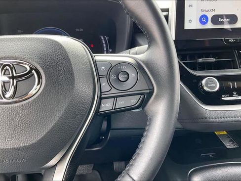 Certified 2025 Toyota Corolla SE w/ SE Premium Package image 25