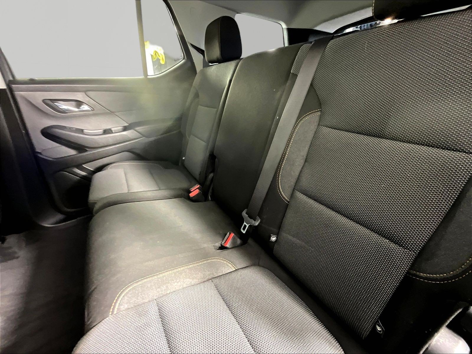 Used 2020 Chevrolet Traverse LS FWD image 21
