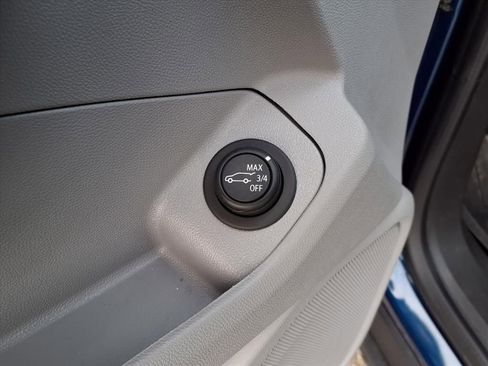 Certified 2022 GMC Terrain SLT w/ Tech Package image 27