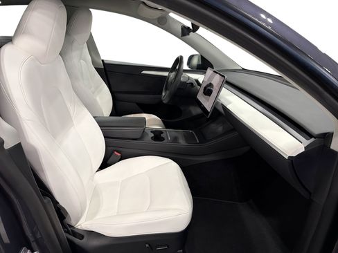 Certified 2023 Tesla Model Y Performance AWD/4WD image 13