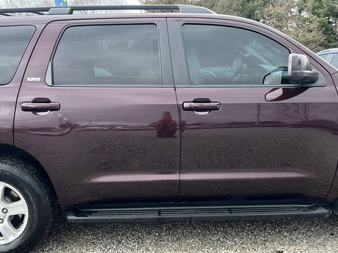 Used 2017 Toyota Sequoia SR5 image 11