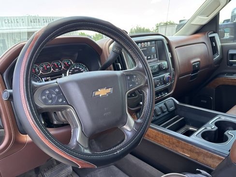 Used 2019 Chevrolet Silverado 2500 High Country w/ Duramax Plus Package AWD/4WD image 16