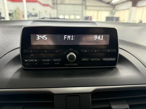 Used 2014 MAZDA MAZDA3 i Touring image 24