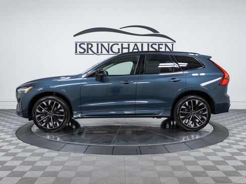 New 2026 Volvo XC60 B5 Ultra w/ Climate Package image 8