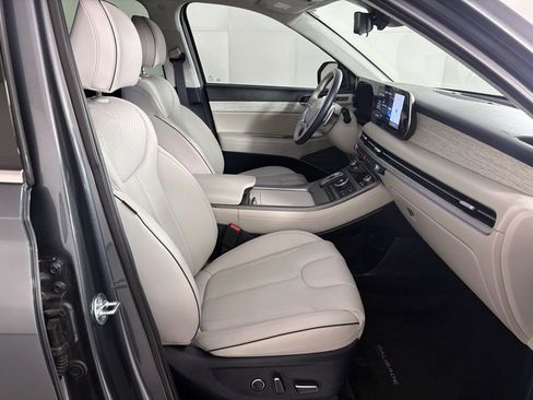 Used 2025 Hyundai Palisade Calligraphy image 48
