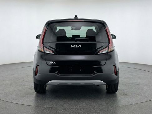 Used 2025 Kia Soul LX w/ LX Technology Package FWD image 7