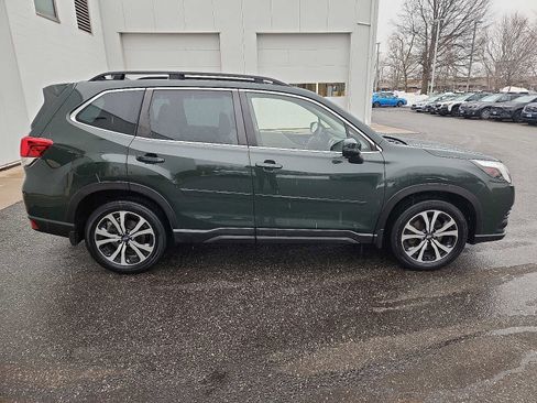 Used 2023 Subaru Forester Limited image 7