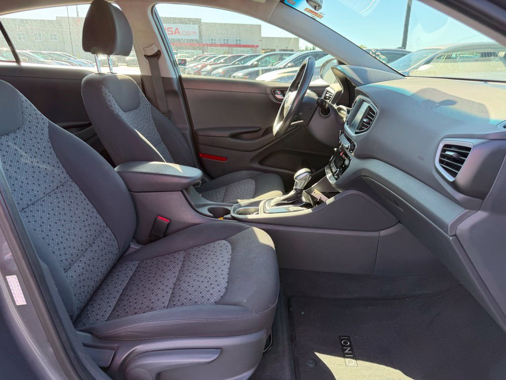 Used 2017 Hyundai Ioniq SEL FWD image 9
