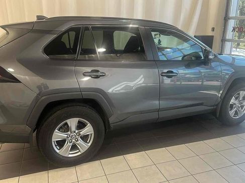 Used 2022 Toyota RAV4 XLE image 3