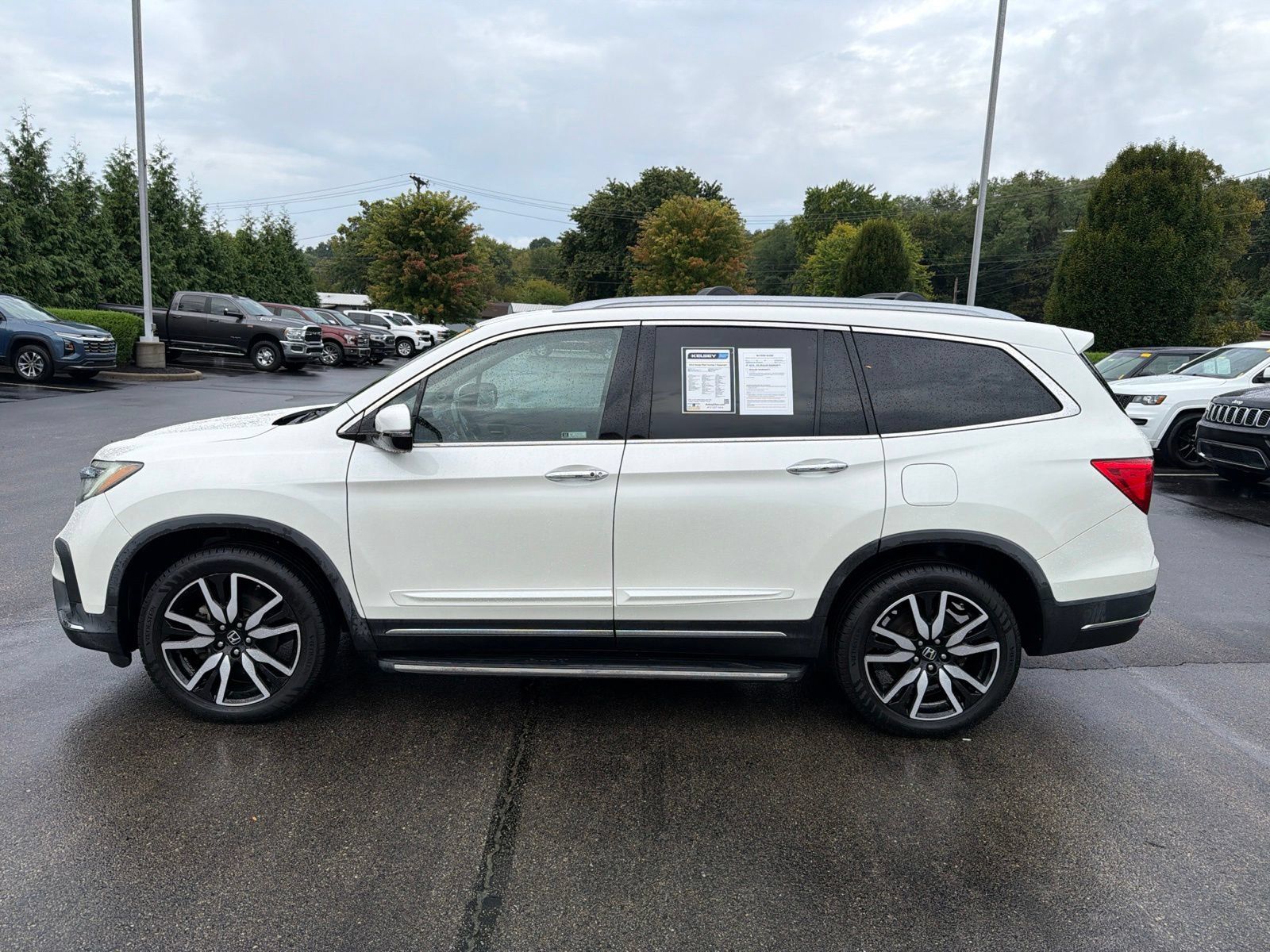 Used 2019 Honda Pilot Touring image 2
