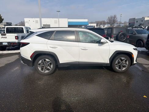 Used 2025 Hyundai Tucson SEL image 2