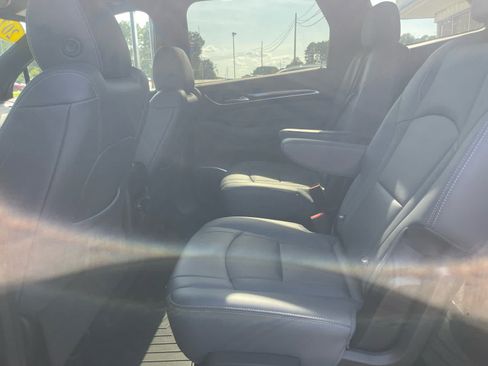 Used 2023 Buick Enclave Essence w/ Experience Buick Package FWD image 27