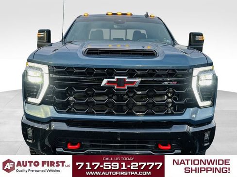 Used 2024 Chevrolet Silverado 2500 ZR2 w/ Technology Package image 7