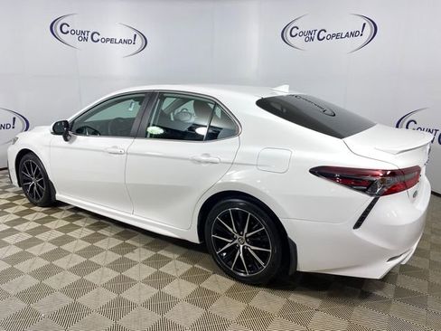 Certified 2023 Toyota Camry SE AWD/4WD image 4