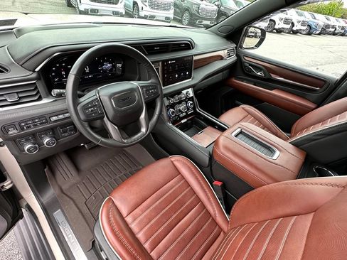 Certified 2023 GMC Yukon Denali Ultimate AWD/4WD image 19