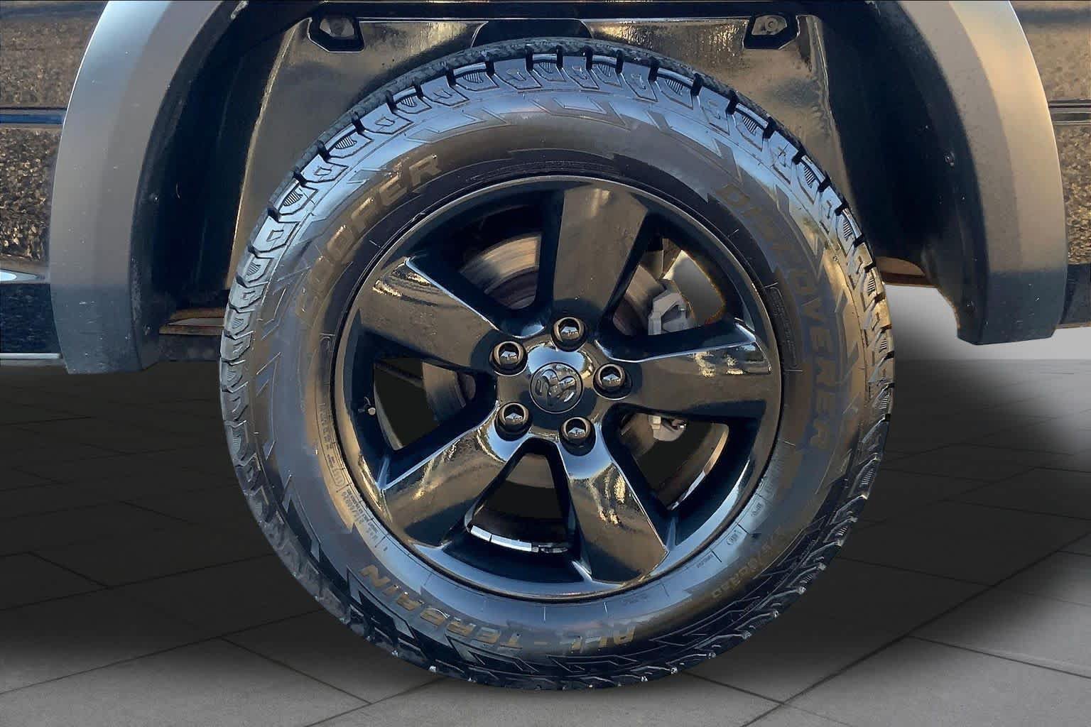 Used 2019 RAM 1500 Warlock w/ Electronics Group RWD image 10
