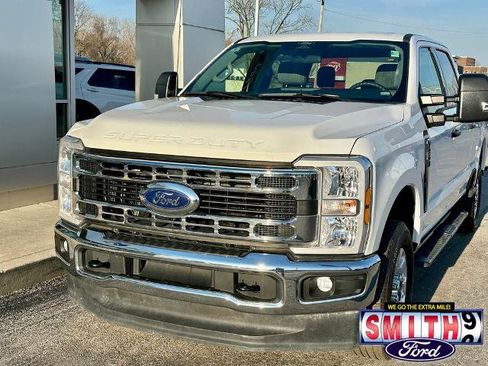Certified 2024 Ford F250 XLT AWD/4WD image 3