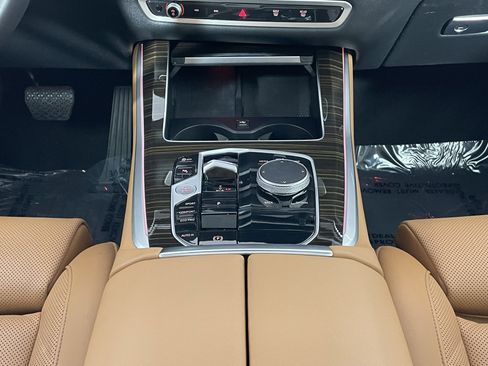 Used 2024 BMW X5 sDrive40i w/ Parking Assistance Package image 18