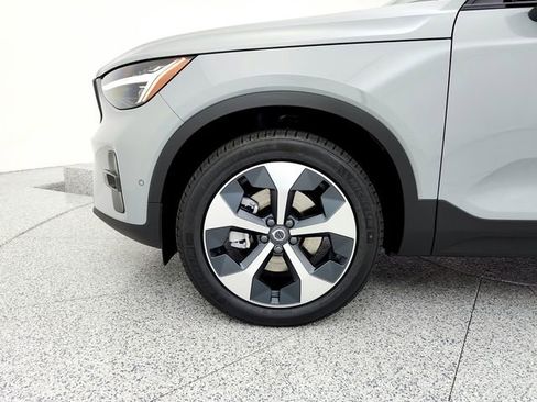 New 2026 Volvo XC40 B5 Plus w/ Protection Package Premier image 30