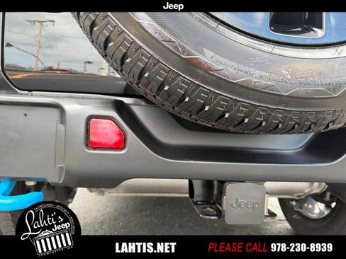 Certified 2022 Jeep Wrangler Unlimited Sahara w/ Cold Weather Group image 33