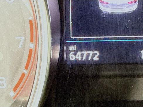 Used 2020 Volkswagen Tiguan S image 16