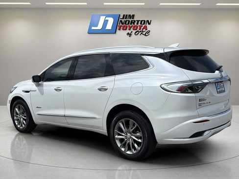 Used 2023 Buick Enclave Avenir w/ Avenir Technology Package image 7
