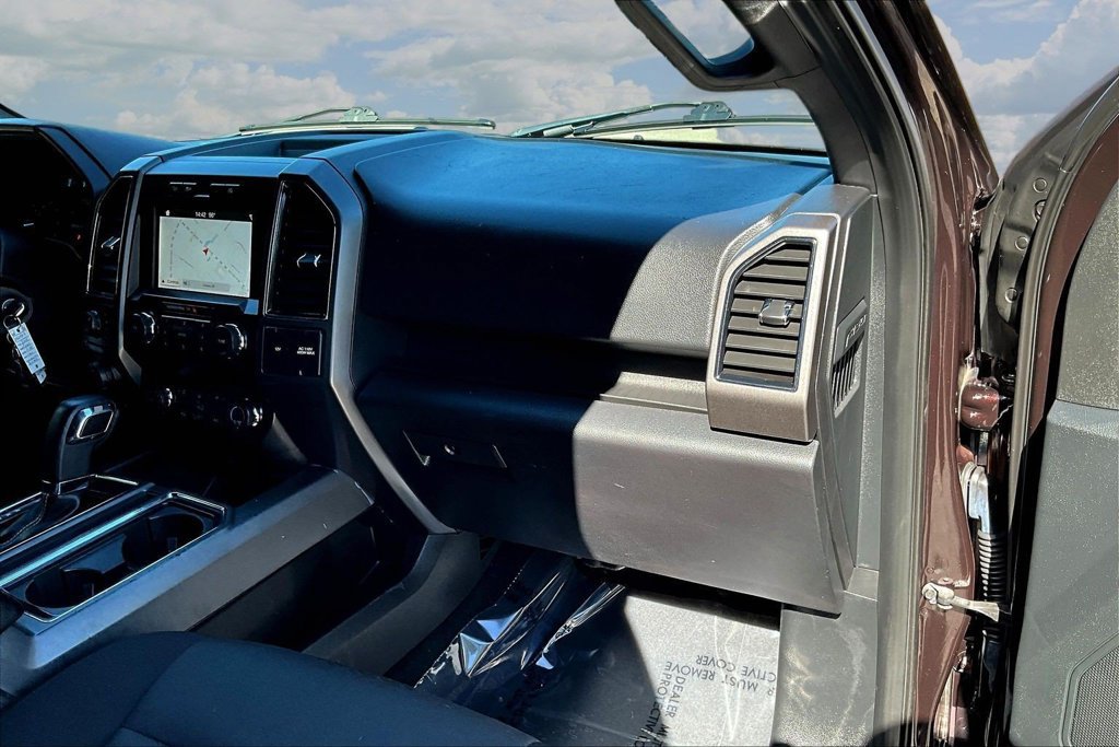 Certified 2019 Ford F150 XLT w/ Equipment Group 302A Luxury AWD/4WD image 29