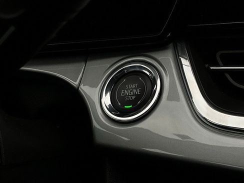 Used 2025 Chevrolet Trax LT image 26