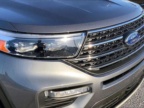 Used 2022 Ford Explorer XLT w/ Equipment Group 202A image 29