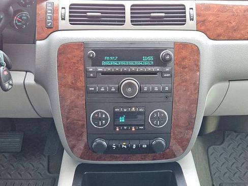 Used 2014 Chevrolet Silverado 2500 LTZ w/ LTZ Plus Package AWD/4WD image 29
