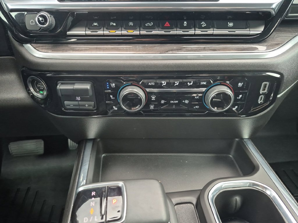Used 2024 Chevrolet Silverado 1500 LTZ w/ LTZ Premium Package AWD/4WD image 23