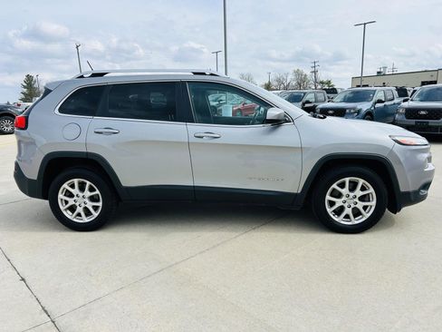 Used 2015 Jeep Cherokee Latitude w/ Cold Weather Group image 34
