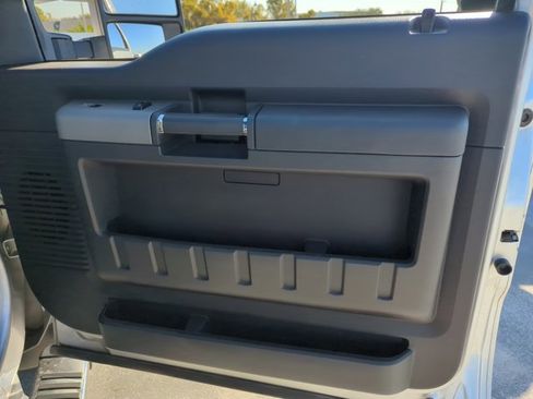 Used 2012 Ford F250 Lariat w/ Lariat Interior Pkg image 24