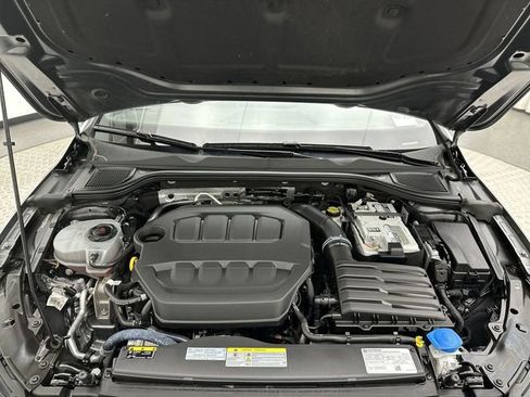 Used 2022 Volkswagen GTI SE image 27